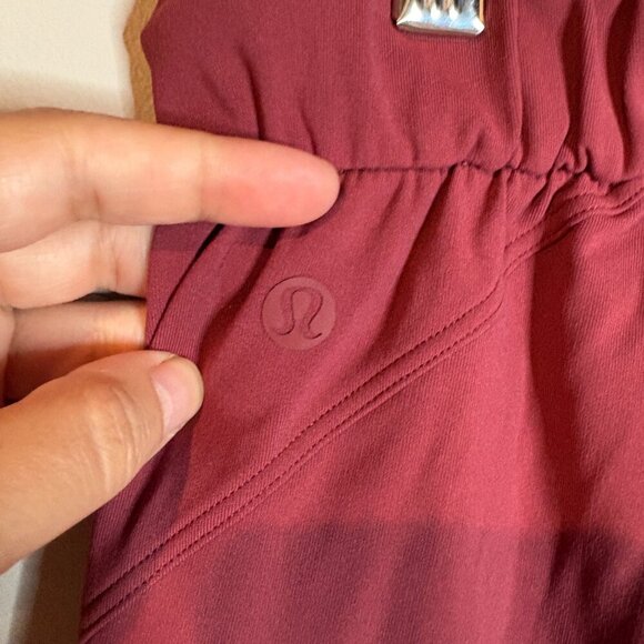 Lululemon Stretch High-Rise Jogger in Mulled Wine - Picture 4 of 6
